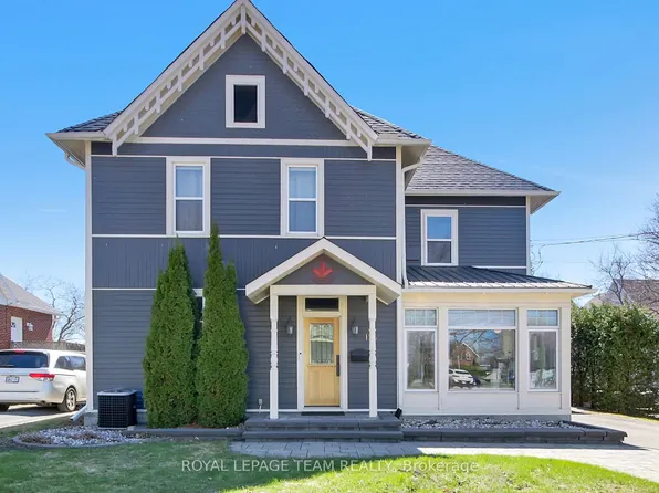 154 Lake Ave E, Carleton Place, ON K7C 1J8