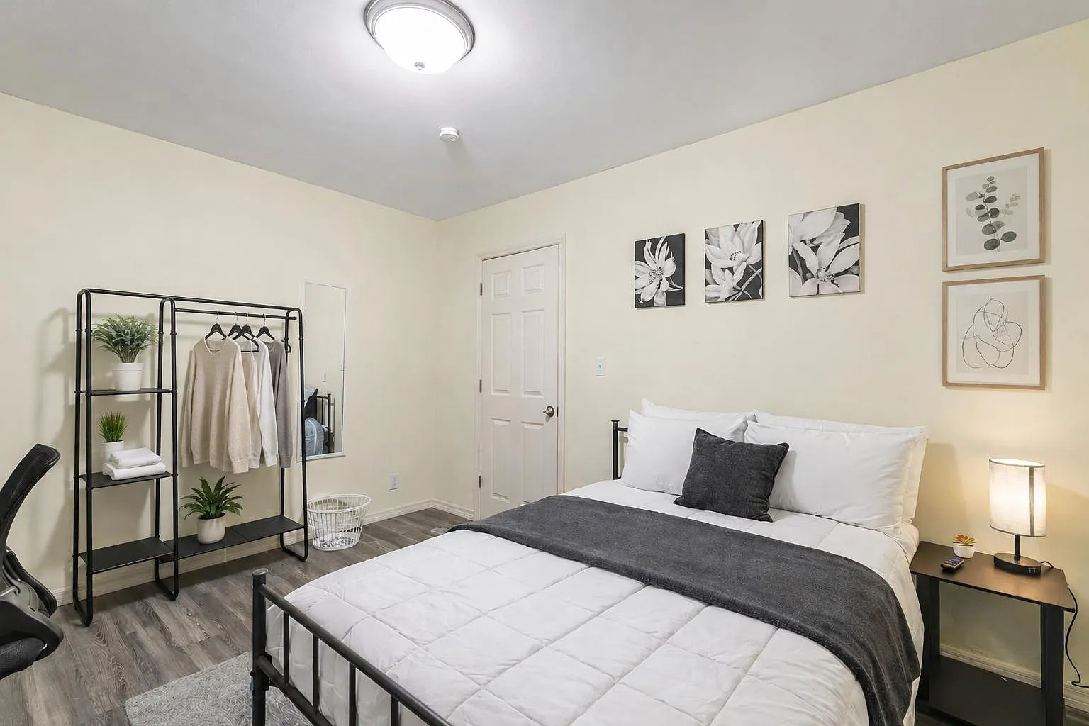 4 bed, 4.0 bath, 2144 sqft, $611 — Photo 2