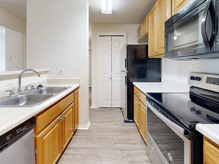 Crown Pointe — Photo 91