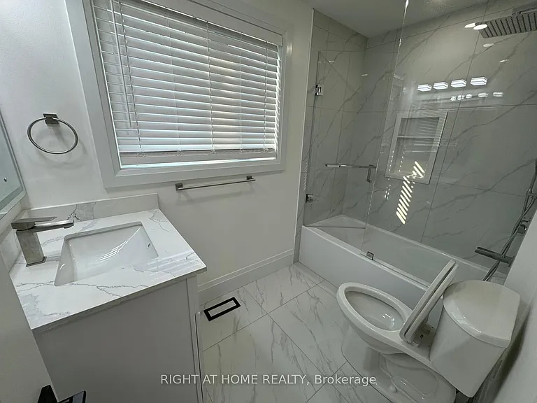 52 Sedgebrook Cres — Photo 8