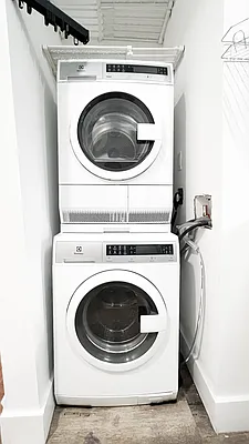 Rented by Brighton Management | media 7