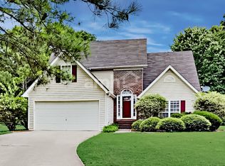 1831 Green Oak Cir, Lawrenceville, GA 30043