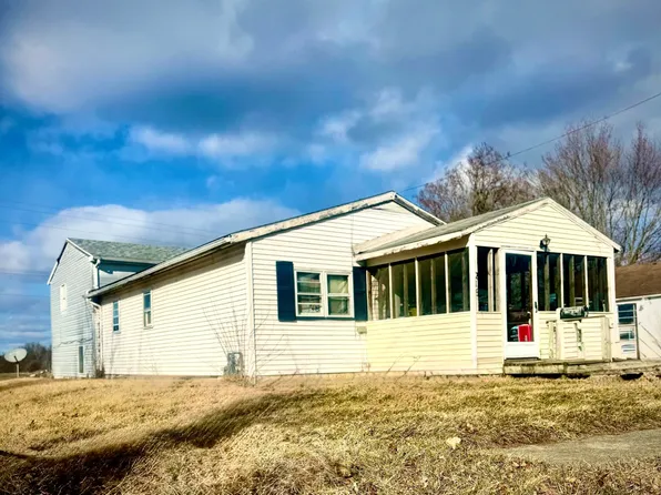216 W Brown Ave, Carey, OH 43316
