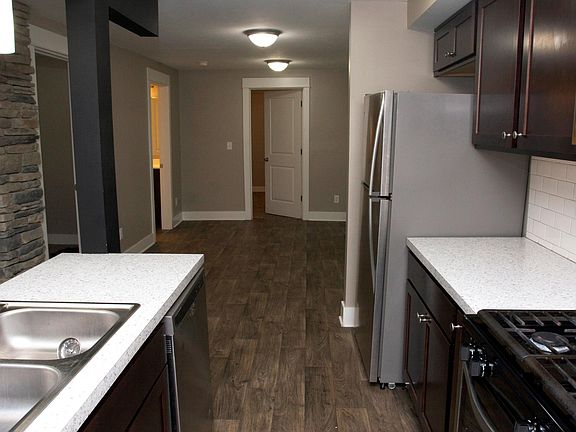 4th image of 48 Gunnison Ave SW #1