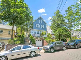85-62 148th St #1, Jamaica, NY 11435