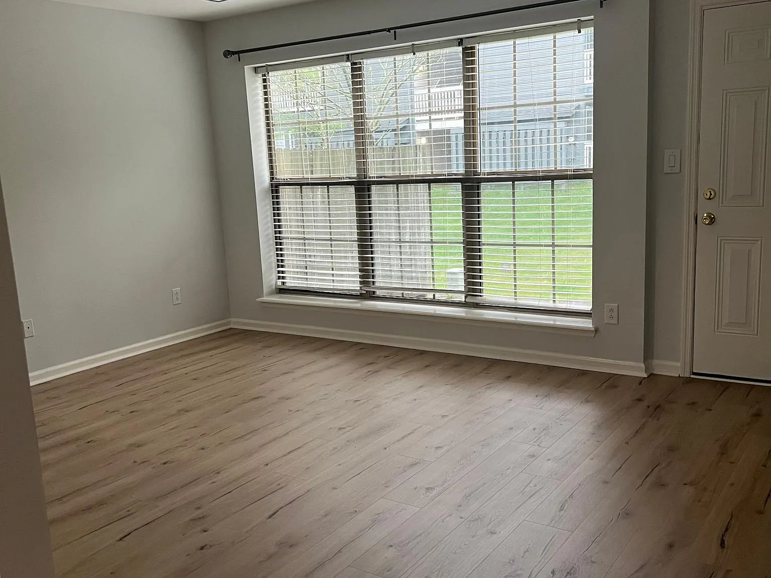 3101 Kirklevington Dr — Photo 2