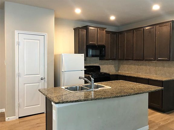 3rd image of 9206 Wood Beach Way