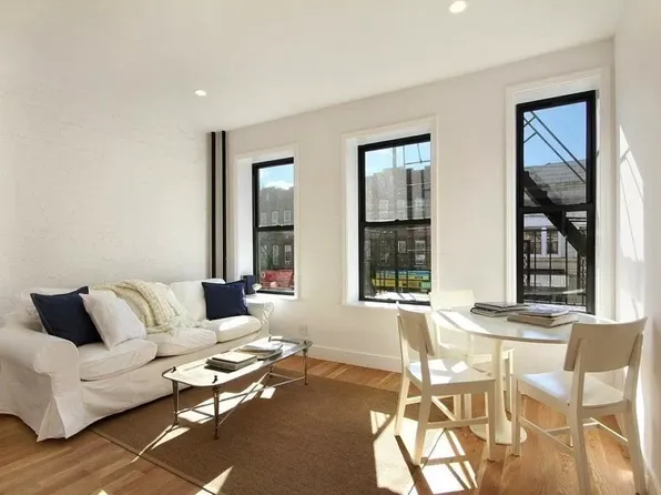 851 Franklin Avenue image 1 of 5