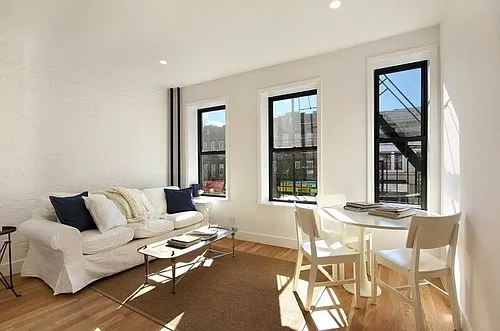851 Franklin Ave #2A Photo 1