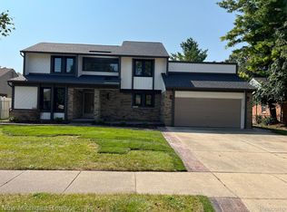 1262 Judy Dr, Troy, MI 48083