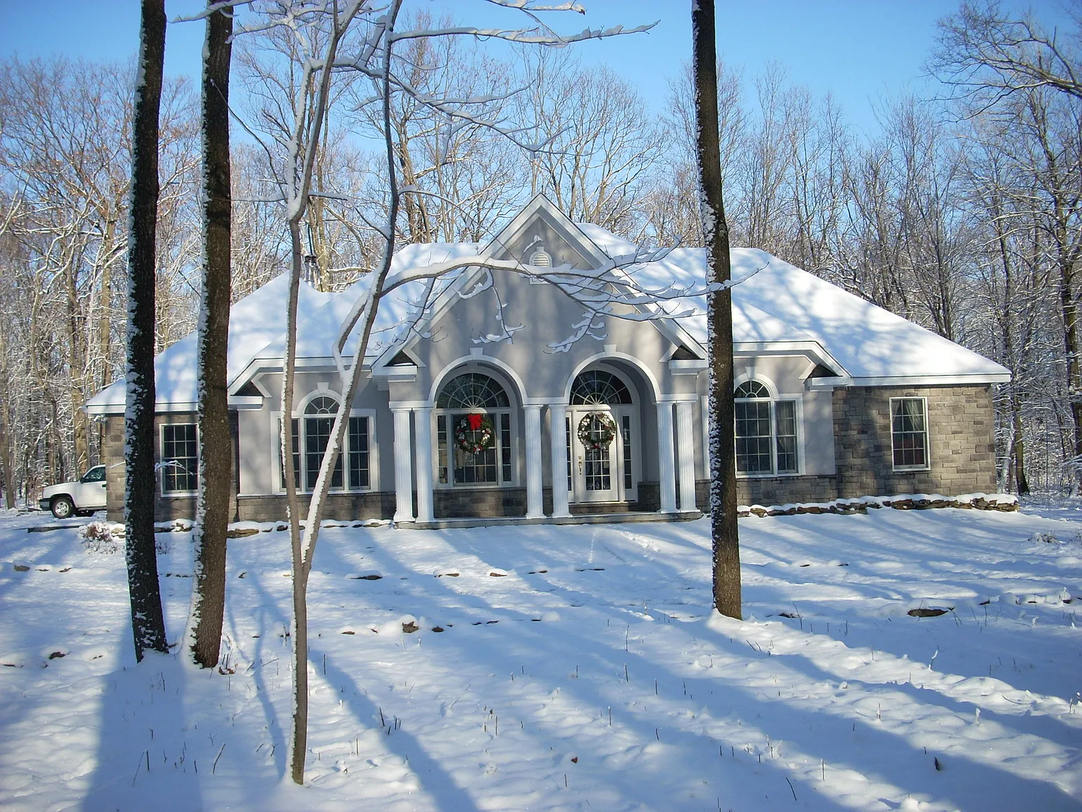2158 Oak Ridge Ln photo 1