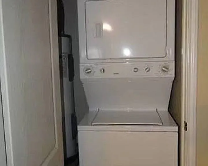 738 Sonesta Ct #B — Photo 8