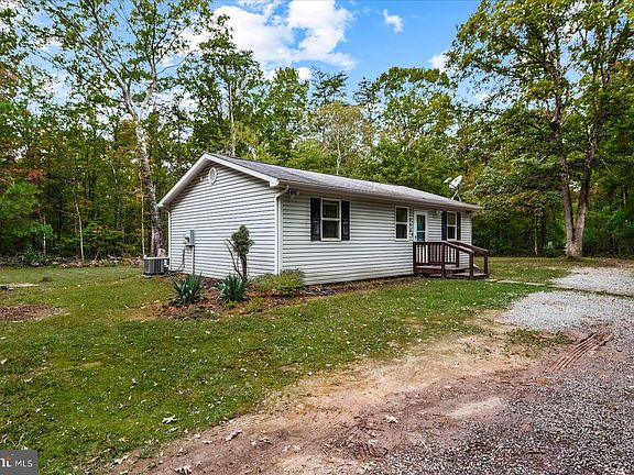 4th image of 11402 Railroad Ln