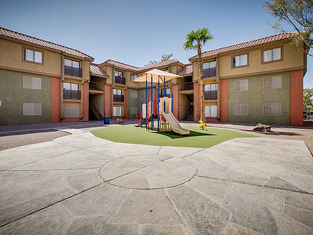 Encantada Apartments — Photo 15