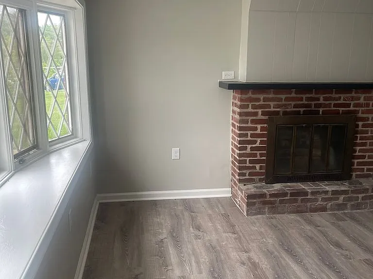 4803 Paulson Dr — Photo 4