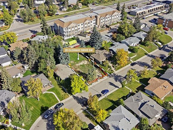 2nd image of 20 Glenway Dr SW