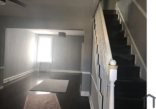 2835 Lake Ave — Photo 2