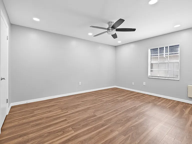 4325 Aegean Dr #106B — Photo 17