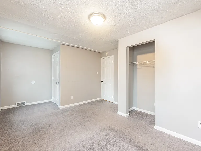 304 Boggs Ave — Photo 14