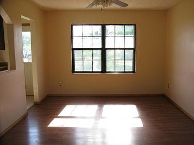 3rd image of 2534 Curren Dr