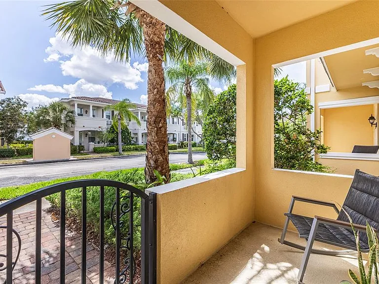 1564 Napoli Dr W — Photo 30