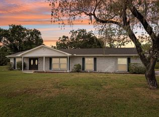 1226 Debuel Rd, Lutz, FL 33549