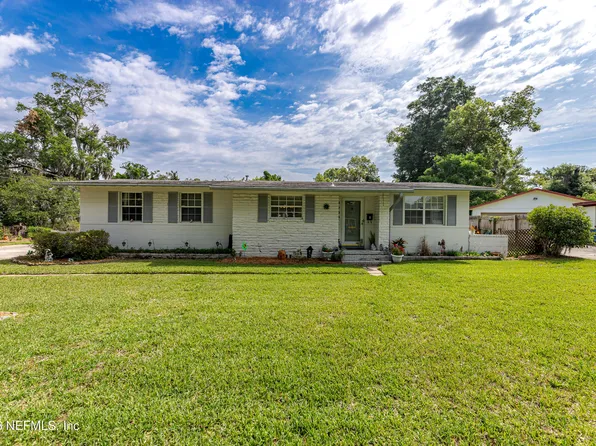 5289 MAGNOLIA Circle N, Jacksonville, FL 32211