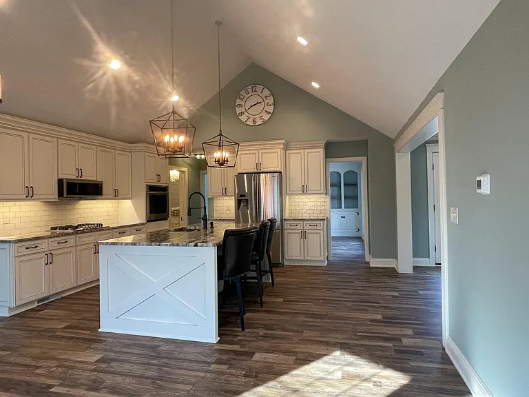 7050 Wilson Mills Rd — Photo 3
