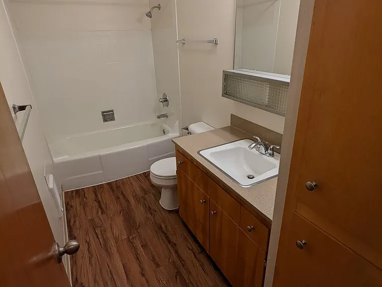 Park Village Apartments — Photo 119