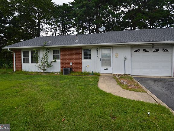 2nd image of 640 D Plymouth Dr