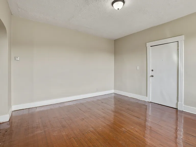 250 Homestead Ave #3W — Photo 6