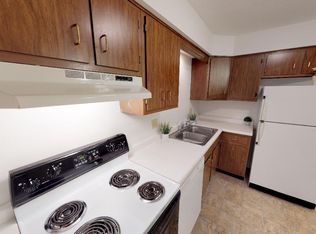 1200 W Lawrence Ave APT 8, Springfield, IL 62704