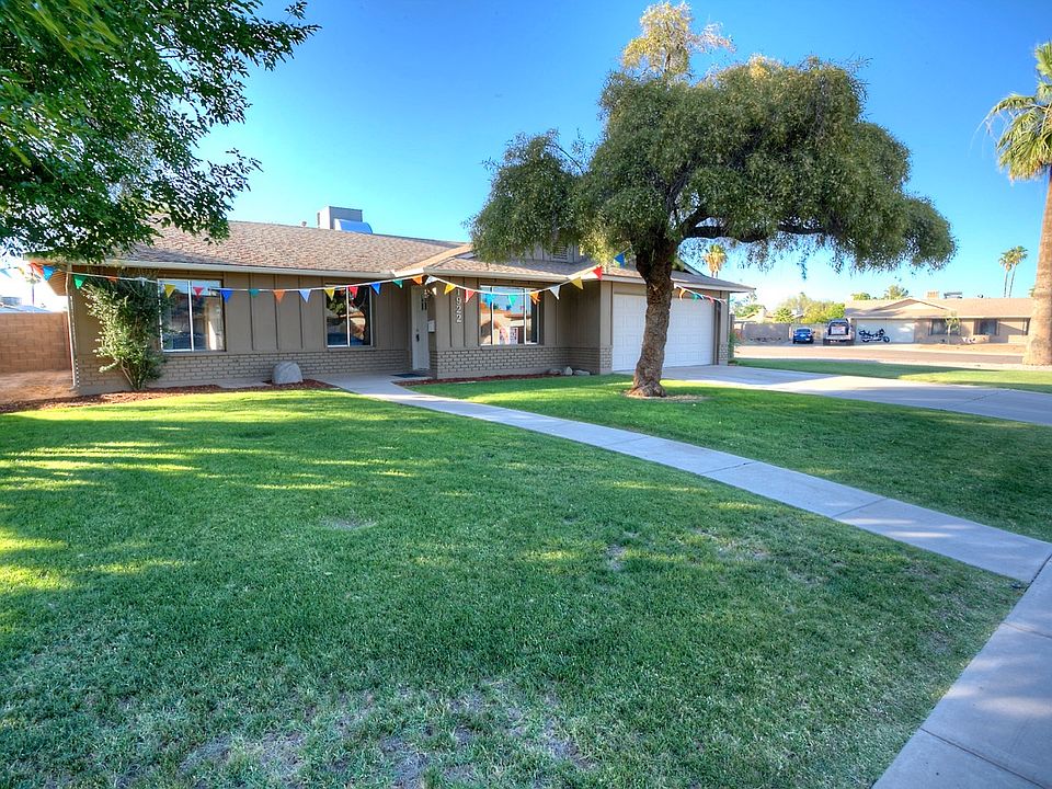1st image of 1922 E Balboa Dr