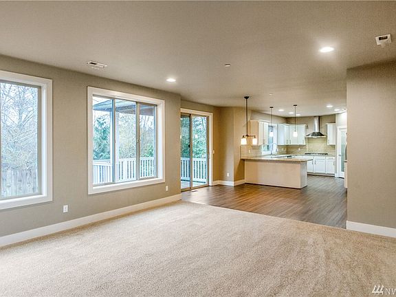 5th image of 5027 172nd St SW