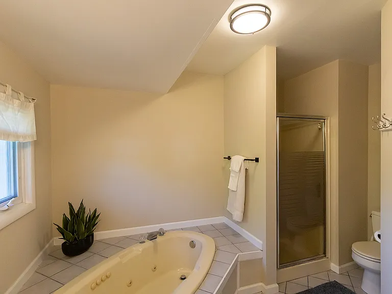 37 Preakness Way — Photo 14