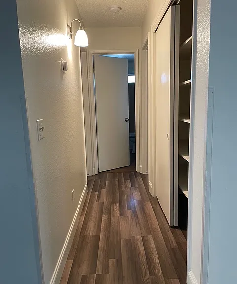 1025 Barnett Way #24 — Photo 6
