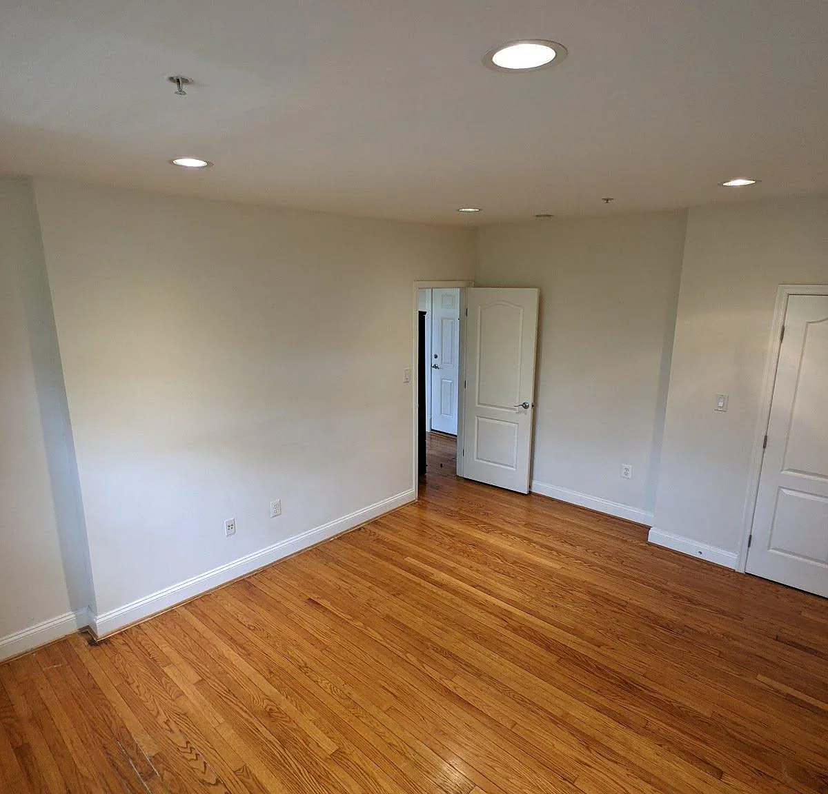 5611 5th St NW — Photo 4