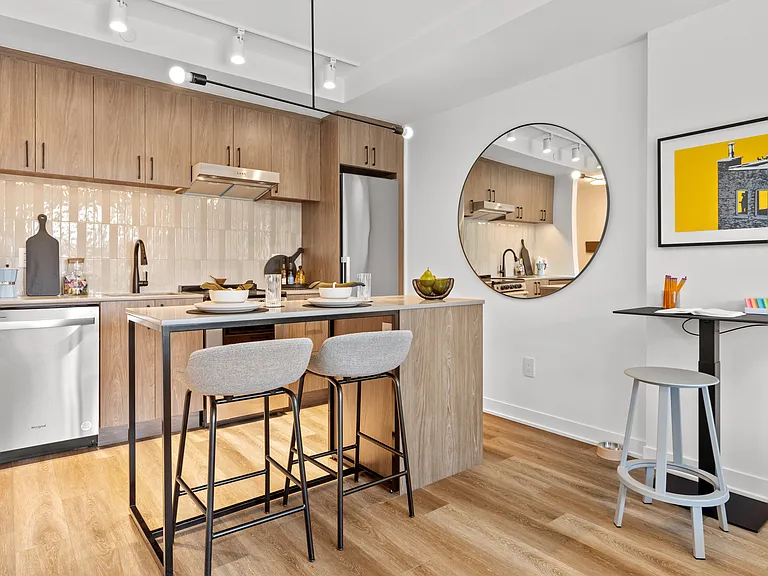 300 McRae Ave — Photo 10