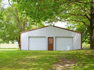 300 S Columbus St, Pleasantville, IA 50225