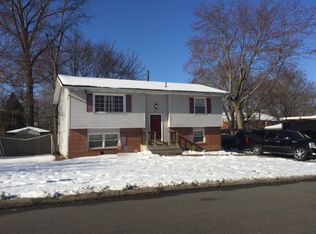 41 Poland St, Ewing, NJ 08638
