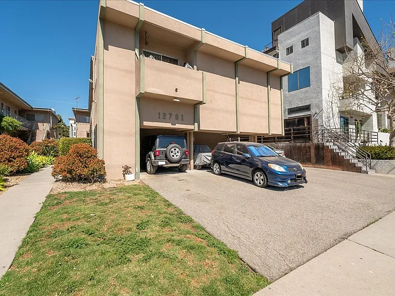 12761 Pacific Ave #4 — Photo 14