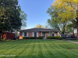 7507 King Arthur Ct, Louisville, KY 40222