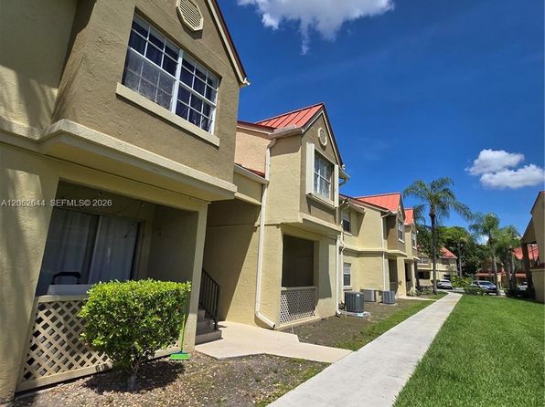 18324 NW 68th Ave APT L