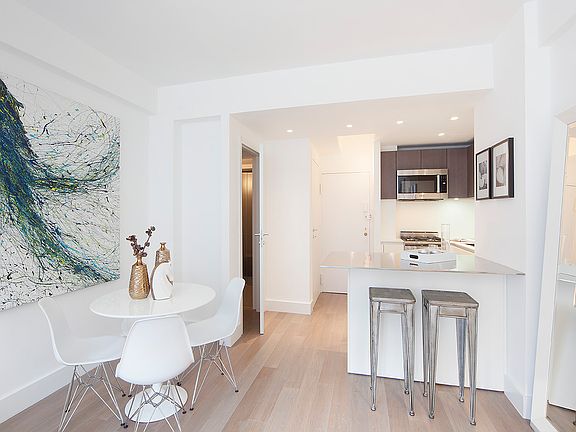 2nd image of 11 E 87th St APT 10E