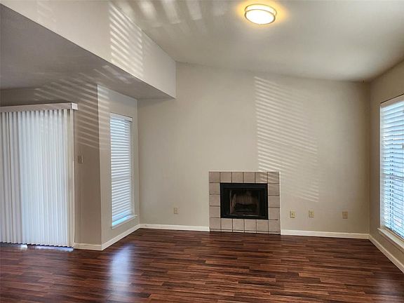 4th image of 6602 Harbor Town Dr APT 404