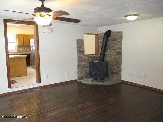 5th image of 1039 Bame Ave
