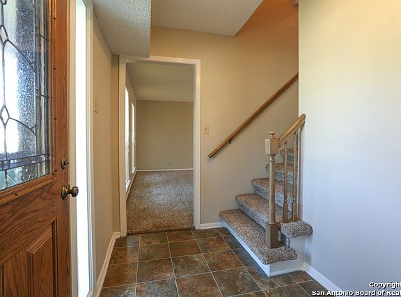 3rd image of 12622 La Entrada St