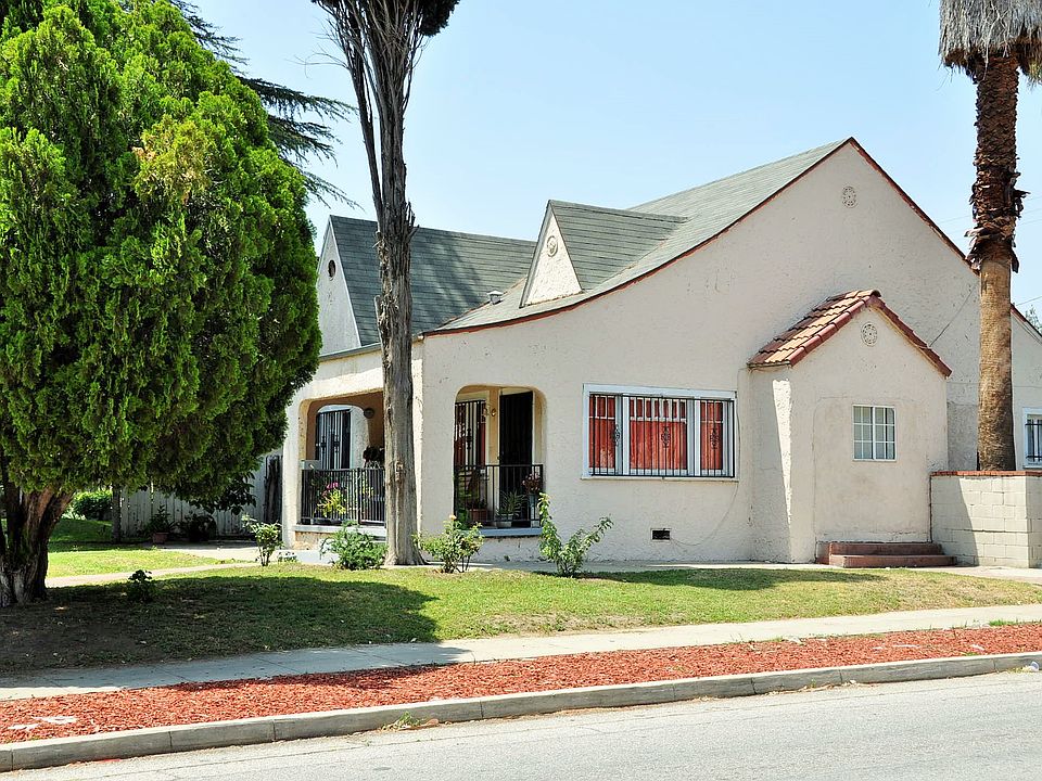 1st image of 808 W 21st St