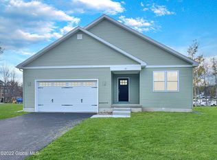 13 Newland Rd, Stillwater, NY 12170