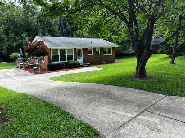 610 Wakeland Dr, Garner, NC 27529